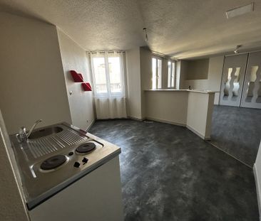 Location Appartement 2 pièces 59m² LE CREUSOT 71200 - Photo 5