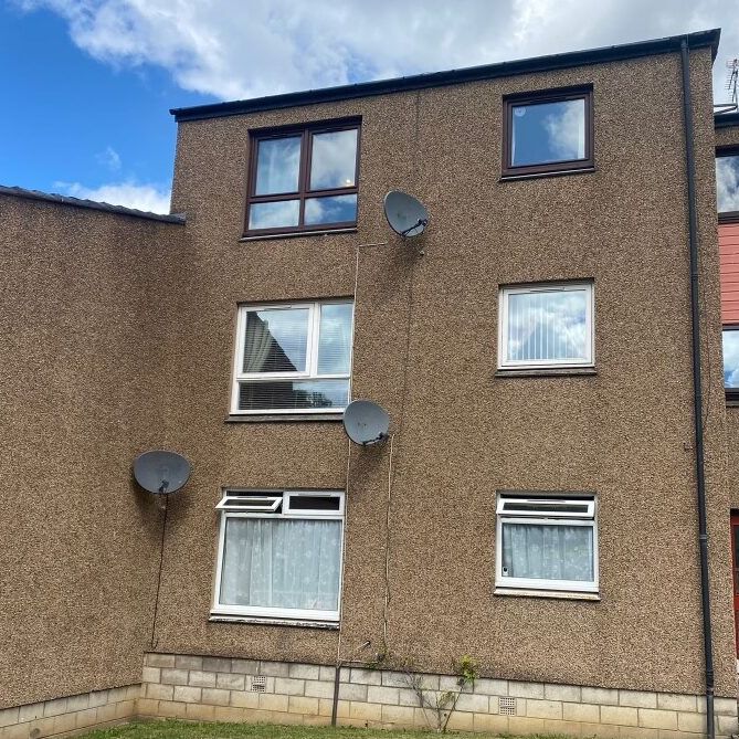 10/1 Bughtlin Drive, Edinburgh, EH12 8UX - Photo 1