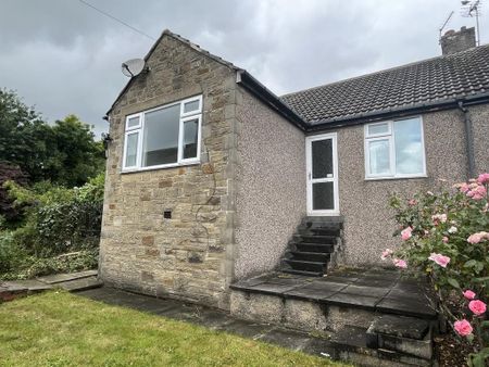 2 bedroom semi-detached bungalow to rent - Photo 5