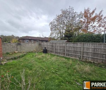 2 bedroom bungalow to rent - Photo 2