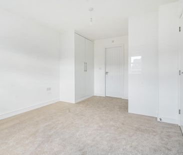 3 bedroom detached house to rent - Photo 3