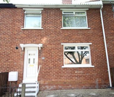 3 bedroom terraced house to rent - Photo 2