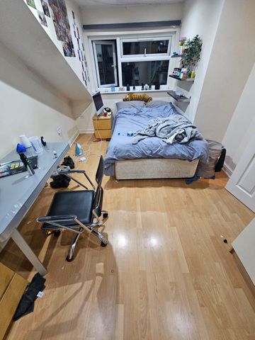 7 Bed - 48 Chestnut Avenue, Hyde Park, Leeds - LS6 1BA - Student - Photo 4