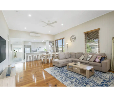 2/191 Norman Ave, Norman Park, Qld 4170 - Photo 5