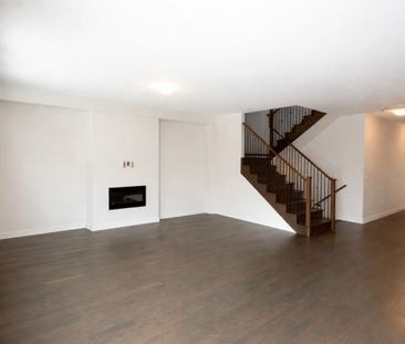 For Lease - 54 Minnock Street Unit# Upper, Caledon, Ontario - Photo 1