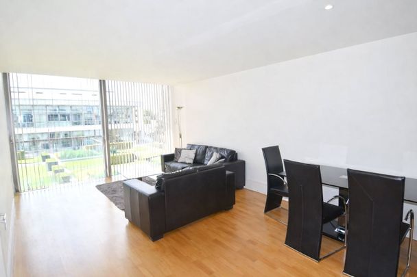 2 Bed Flat, Highbury Stadium Square, N5 - Photo 1