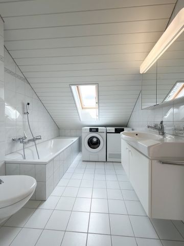 Charmante Dachwohnung - Photo 3