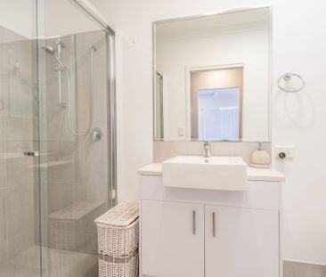 Low Maintenance Living in Award Winning Family Friendly Estate! - Photo 6