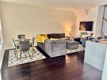 For Lease - 4070 Parkside Village Drive Unit# TH 3, Mississauga, Ontario - Photo 2