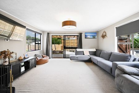 Welcome to this fantastic three-bedroom plus a sleepout, single-bathroom home, perfectly located in the heart of Pukete, one of the most sought-after areas for rental properties in Hamilton. - Photo 2