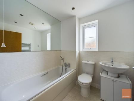 3 bedroom detached house to rent - Photo 5