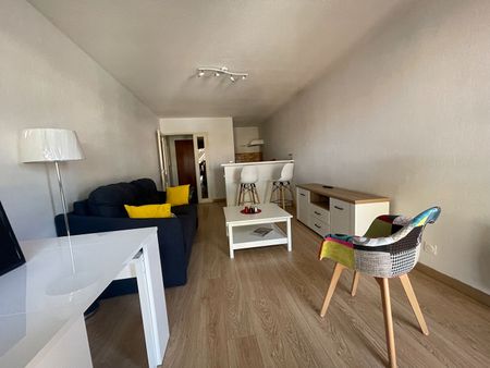 Location Appartement 2 pièces 39m² - Photo 3