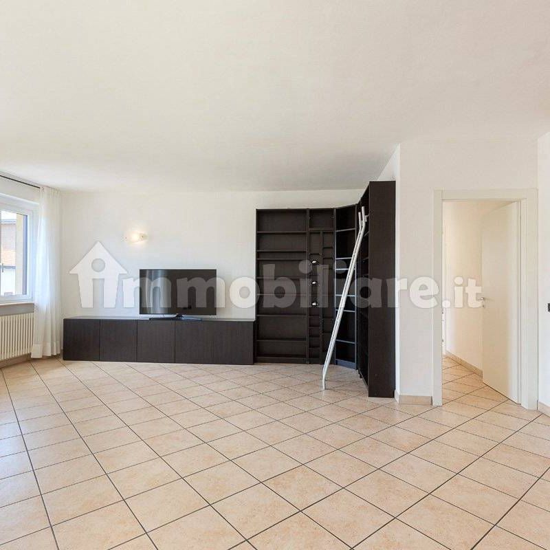 Appartamento Sottopassaggio Vevera 2, Centro, Arona - Photo 1