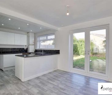 Cedar Grove, Whitburn, Sunderland, SR6 - Photo 1