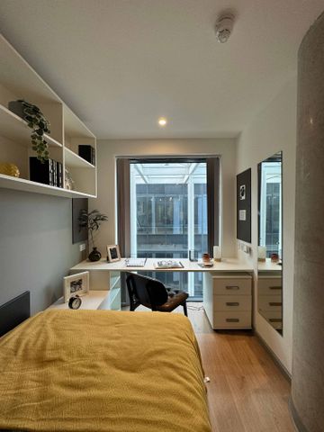 Medium High Double Ensuite - Photo 5