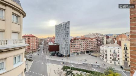 2-bedroom apartment for rent in El Clot, bills included - Photo 3