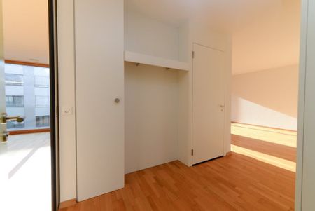 2.5 Zimmer, 74 m², 1. Stock - Photo 3