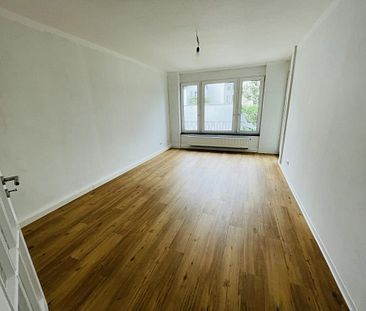 Modernisierte 3 - Zimmer-Wohnung in zentraler Lage! - Photo 3