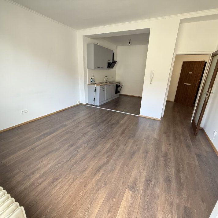 Helle 2-Zi-Wohnung mit Balkon, Einbauküche & Aufzug in 1150 Wien – Miete 1.107,90 EUR WARM... - Foto 1