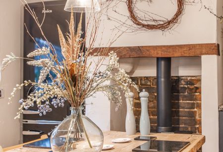 Hellhoughton - Photo 3