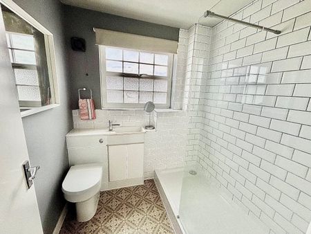 Queensberry Place, Manor Park, E12, Property for rent - Photo 4