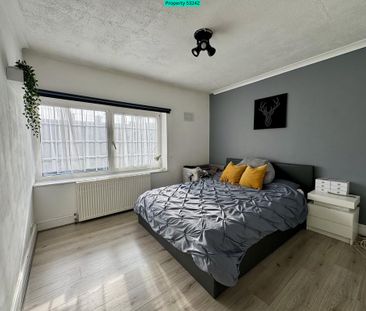 3 bedroom terraced house to rent - Photo 3