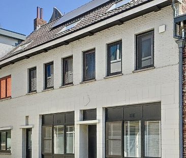 Appartement te huur in Maaseik voor € 730 met 1 slaapkamer - Photo 1