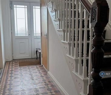 2 bedroom penthouse to rent - Photo 5