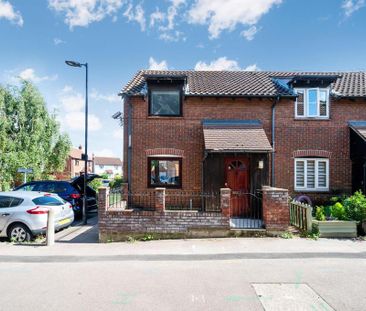 2 bedroom semi-detached house to rent - Photo 5