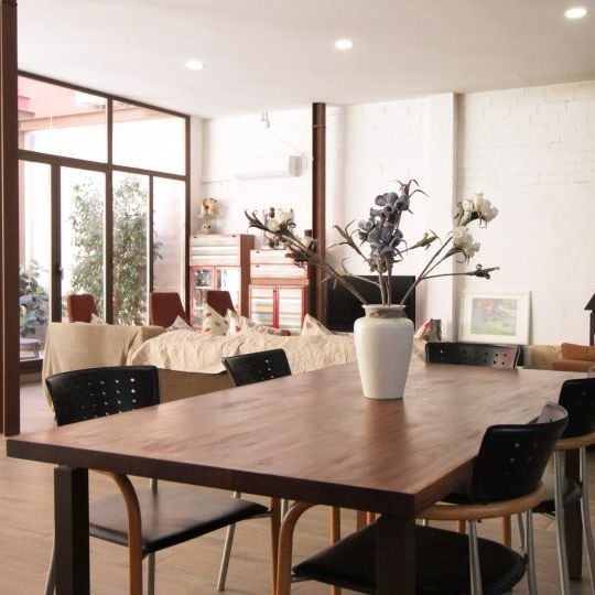 barcelona, Catalonia 08912 - Foto 1