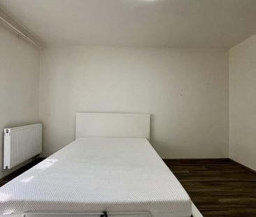 Pronájem bytu 2+1 52 m2 - Fotografie 2