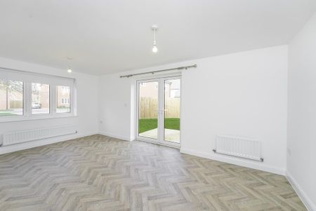 3 bedroom semi-detached house to rent - Photo 2