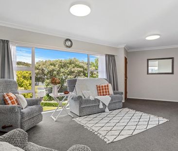 1 Epsom Road - Photo 2