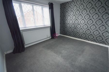 2 bedroom end of terrace house to rent - Photo 3