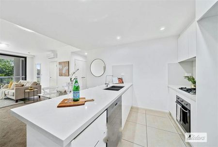 Comfortable 2 Bedroom Apartment - Photo 5