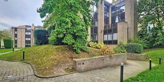 Appartement te huur in Ukkel voor € 2.500 met 4 slaapkamers - Photo 3