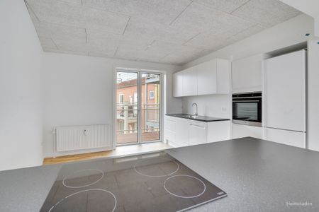 Stor 3-værelses lejebolig i centrum - Photo 4