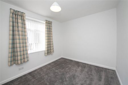 2 bedroom semi-detached house to rent - Photo 4
