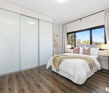 4 Bedrooms Plus Much More - Photo 2