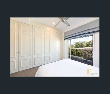 Classic Terrace Living with City Views & Private Courtyard - Photo 5