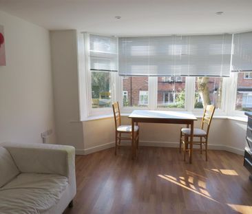 The Avenue, Southampton - Photo 2