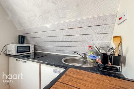 Studio to rent - Photo 4