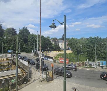 Appartement te huur in Ukkel voor € 990 met 1 slaapkamer - Photo 2