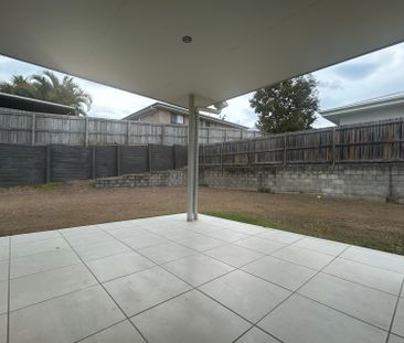 67 Daintree Boulevard - Photo 3