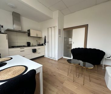 Te huur: Appartement Wolphaertstraat 62 B in Rotterdam - Photo 1