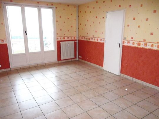Location Appartement 2 pièces 44m² RIORGES 42153 - Photo 1