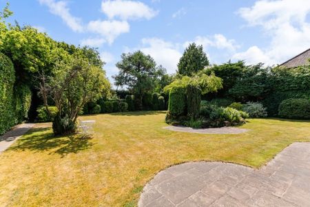 5 bedroom detached house to rent - Photo 3