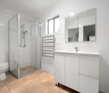 Tranquil two bedroom granny-flat in leafy Elanora Heights - Photo 2