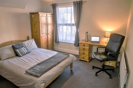 Bolingbroke Road, Coventry, CV3 1AP - Photo 2