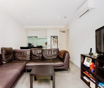 1Bedrooms, 1Bathrooms - Photo 2